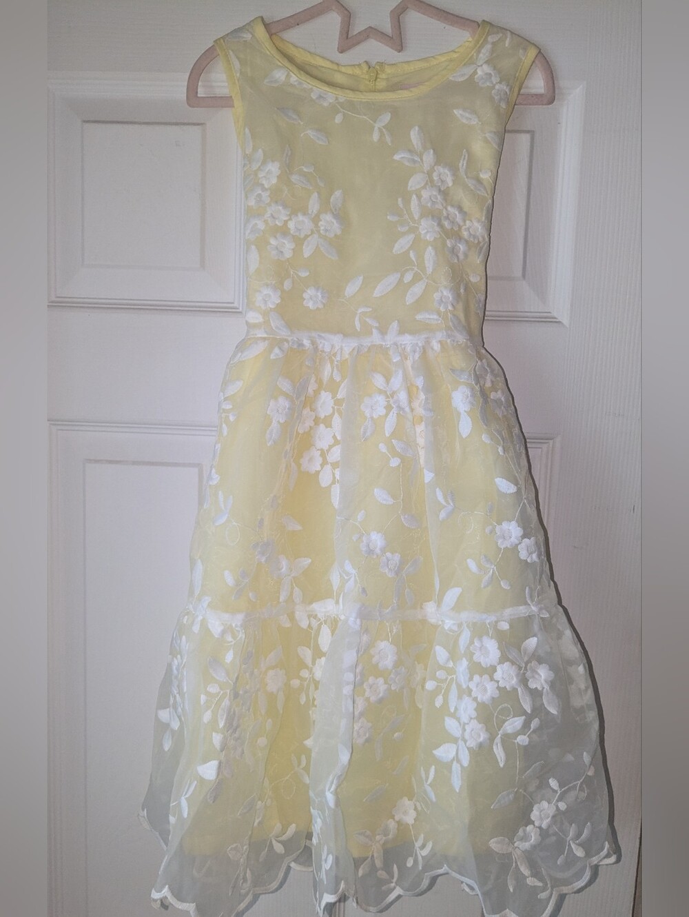 Yellow And White  Floral Embroidered Girls' Dress. Size 7.